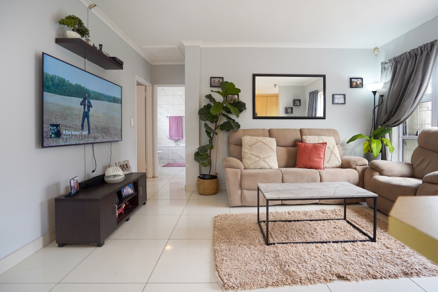 To Let 2 Bedroom Property for Rent in Sunningdale Western Cape